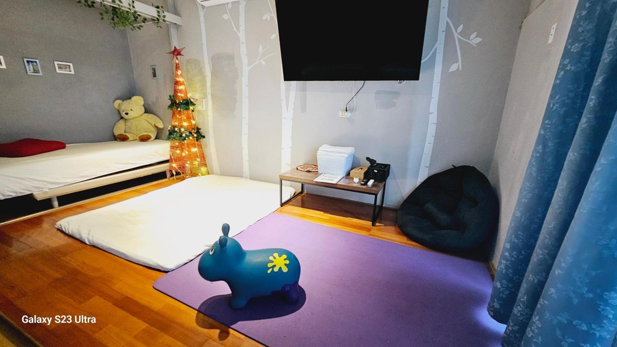 羅里濱海輕旅 Rory Hostel Luzhu Bagian luar foto